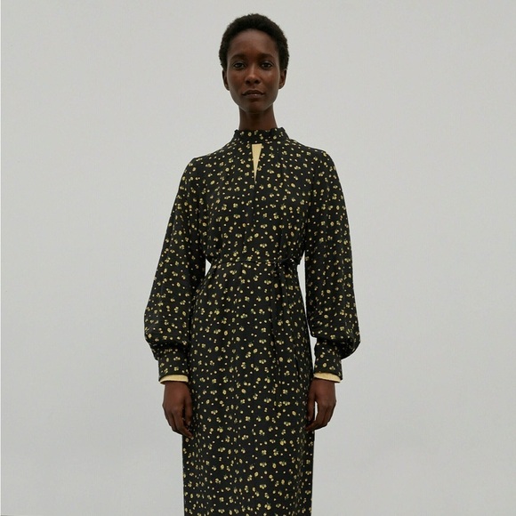 NWT EDITED Dalary maxi dress black and yellow pattern 🌻 - Picture 5 of 8